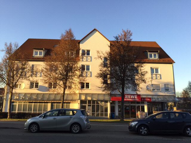 Wohn und Geschäftshaus in Ulm-Pfuhl